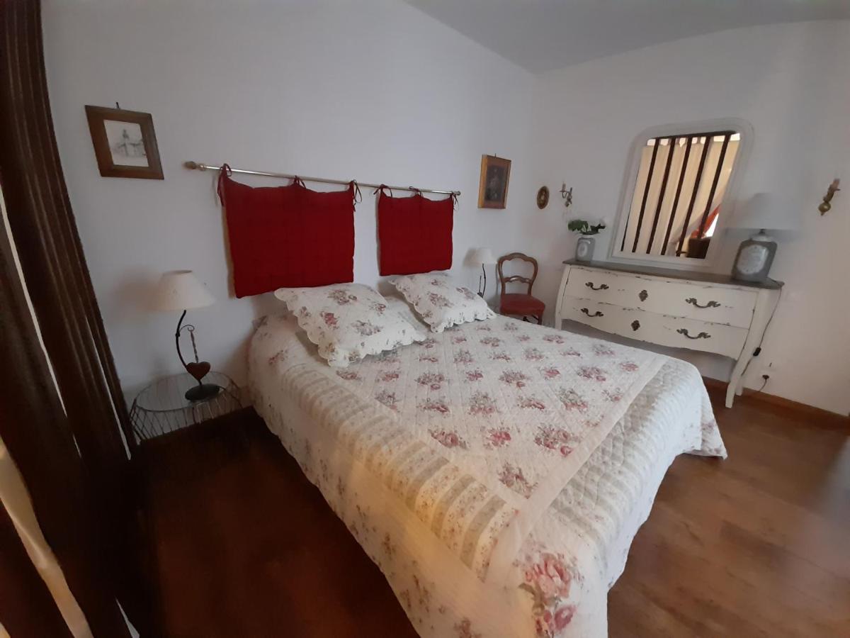 La maison de Maria Saint-Beauzire  Extérieur photo